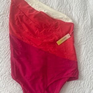 Colorblock One-Piece Swimsuit
